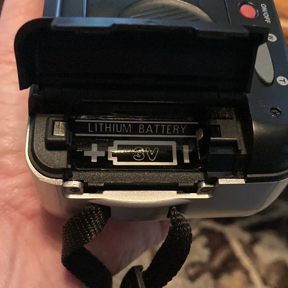 Samsung MAXIMA 145AF Film Camera